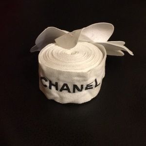 💯 Authentic Chanel ribbon and flower
